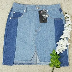 Signature 8 denim skirt
